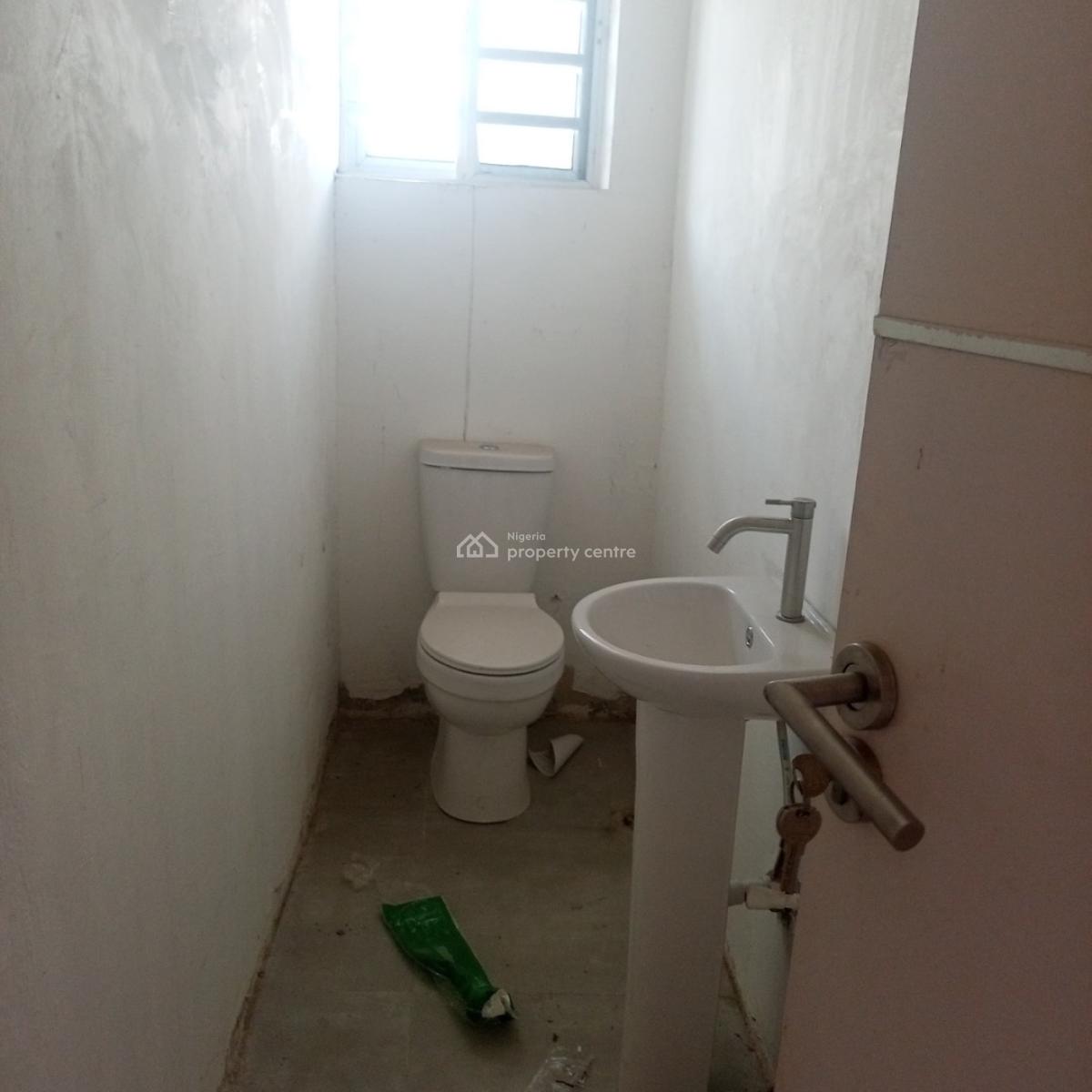 a Massive 2bedroom Apartment with Bq, Mobile Road,illaje, Ajah, Lagos, Flat / Apartment for Rent