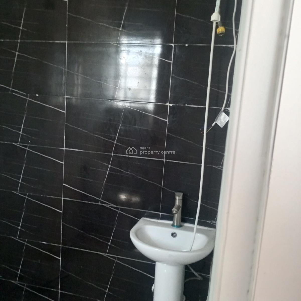 a Massive 2bedroom Apartment with Bq, Mobile Road,illaje, Ajah, Lagos, Flat / Apartment for Rent