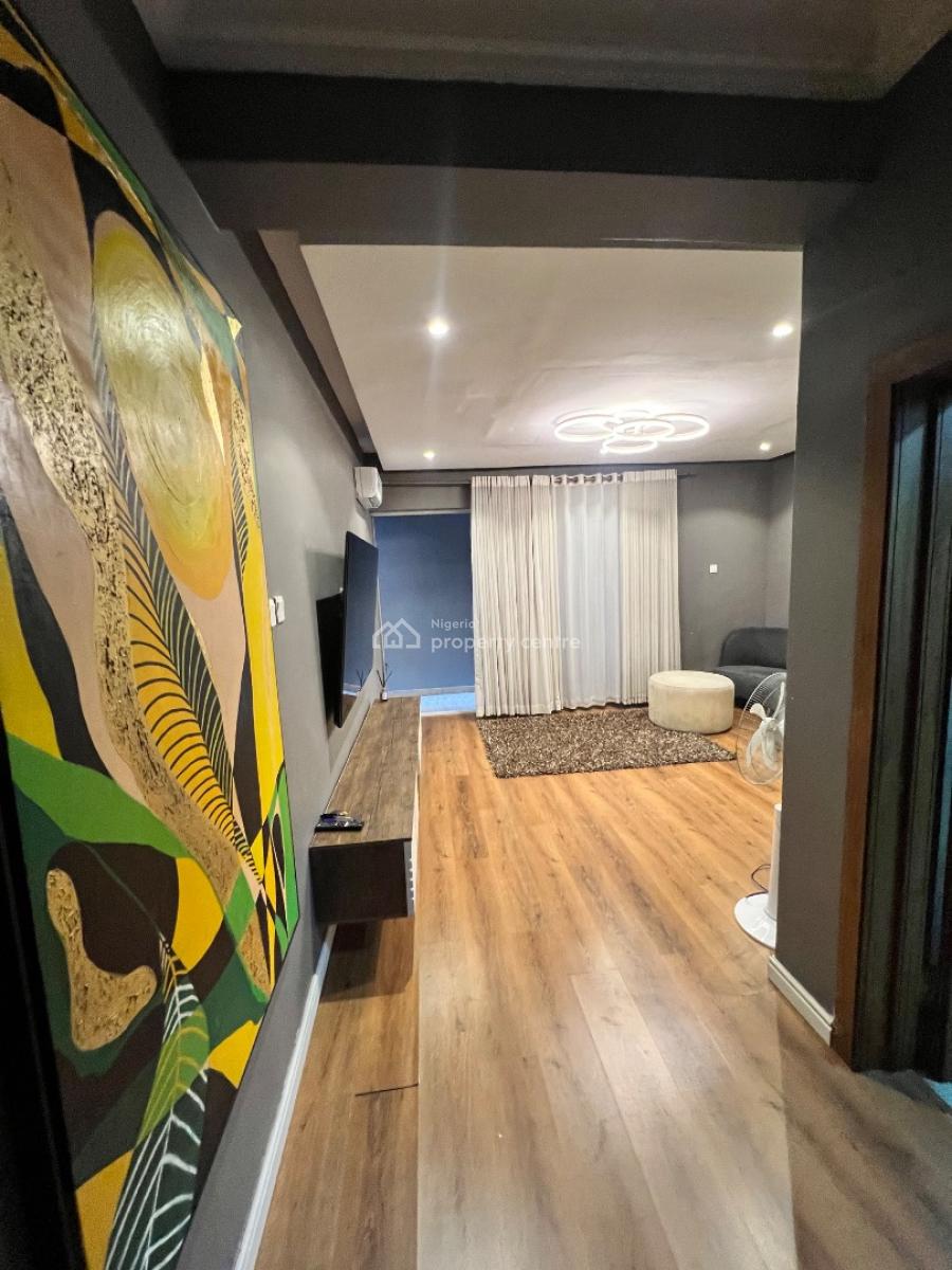Spacious 1 Bedroom Apartment, Osapa, Lekki, Lagos, Mini Flat (room and Parlour) Short Let