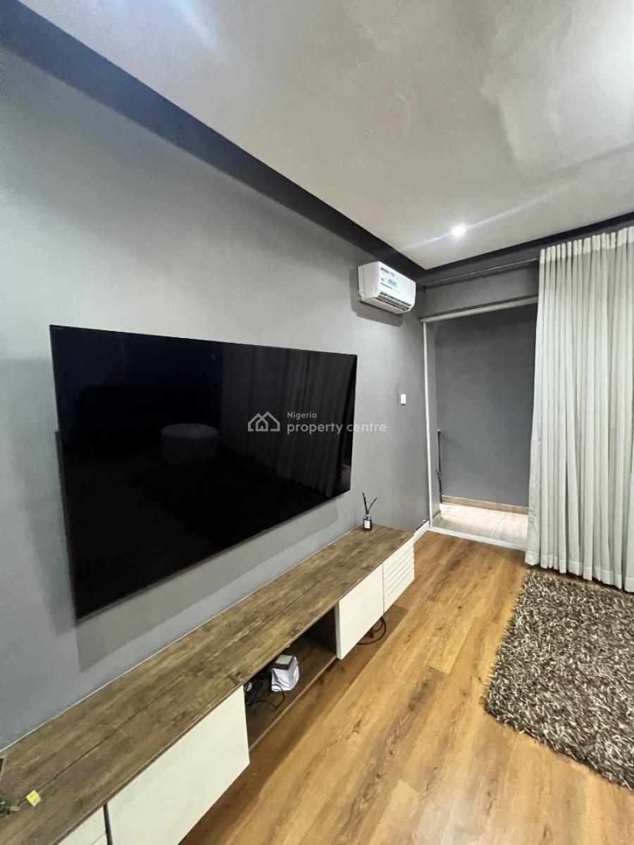 Spacious 1 Bedroom Apartment, Osapa, Lekki, Lagos, Mini Flat (room and Parlour) Short Let