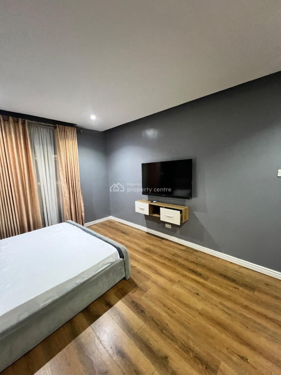 Spacious 1 Bedroom Apartment, Osapa, Lekki, Lagos, Mini Flat (room and Parlour) Short Let