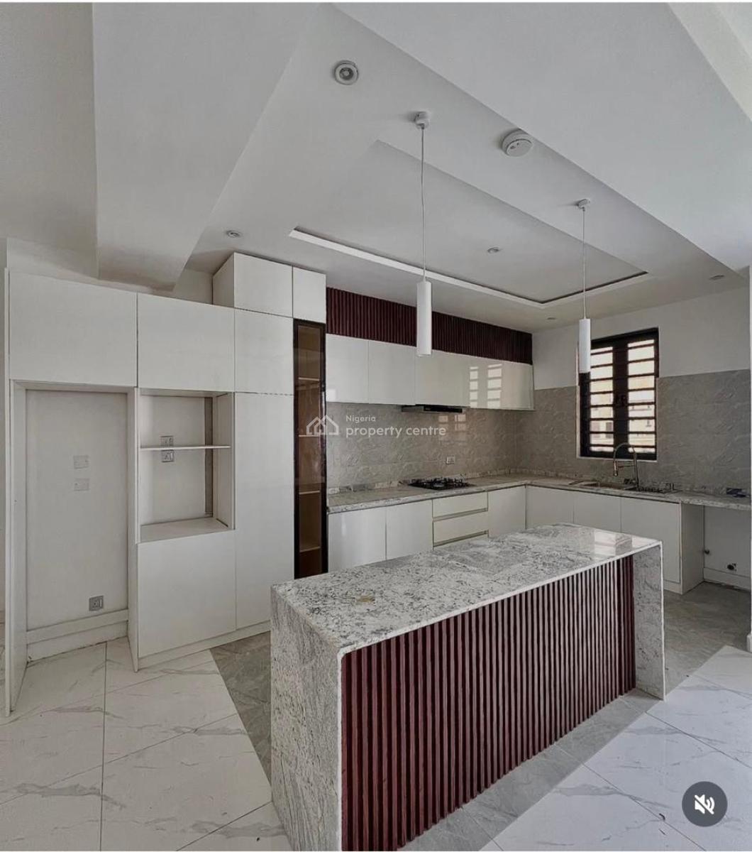 Contemporary, Modern 3 Bedroom Apartment with Gym House, Located in a Nice Residential Area, Lekki Phase 1, Lekki, Lagos, Block of Flats for Sale