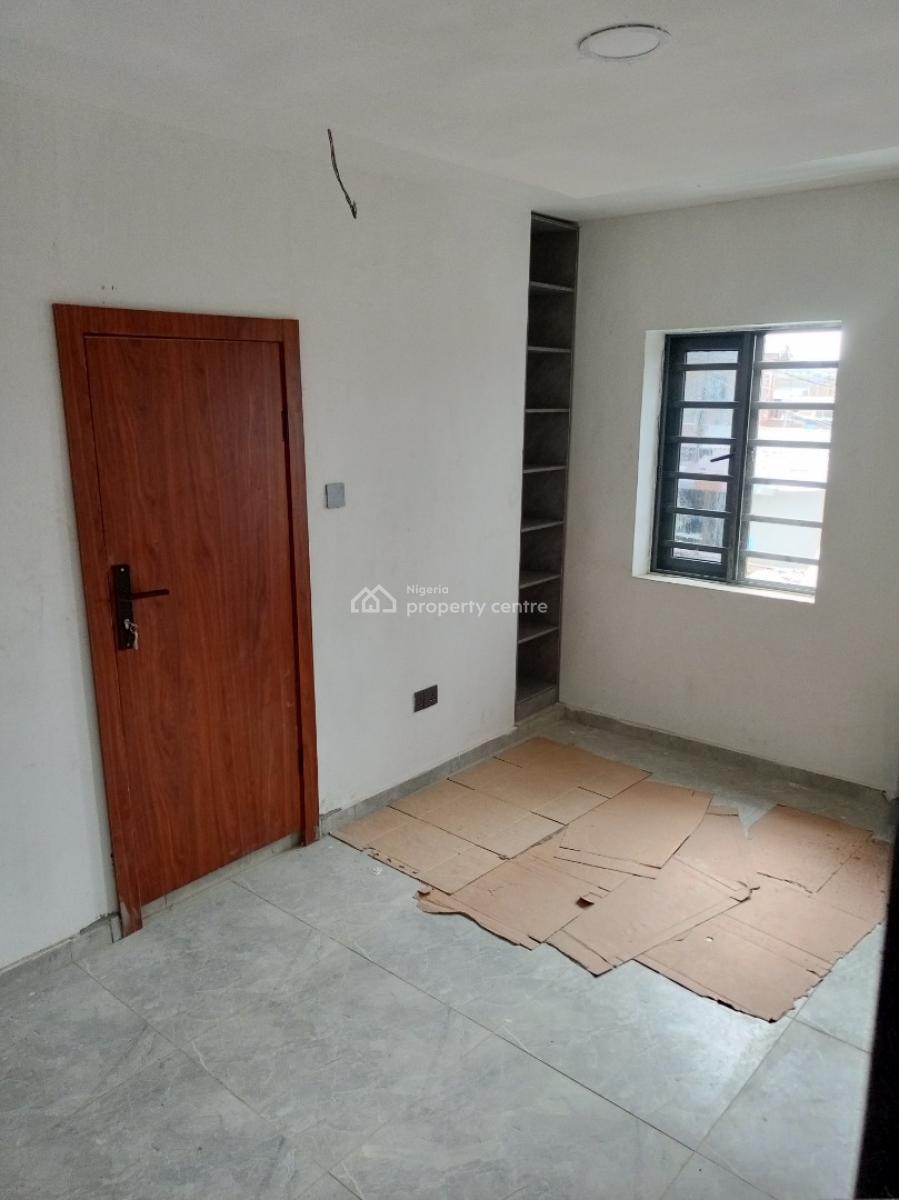 Luxury 2bedroom Flat with Morden Finishing with Wall Screening Pop, Ifodo Street Off Agidi Road Alapere Ketu Lagos, Alapere, Ketu, Lagos, Flat / Apartment for Rent