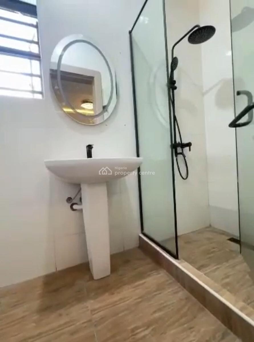 Luxury 2 Bedrooms Apartments, Lekki Phase 1, Lekki, Lagos, Flat / Apartment for Sale