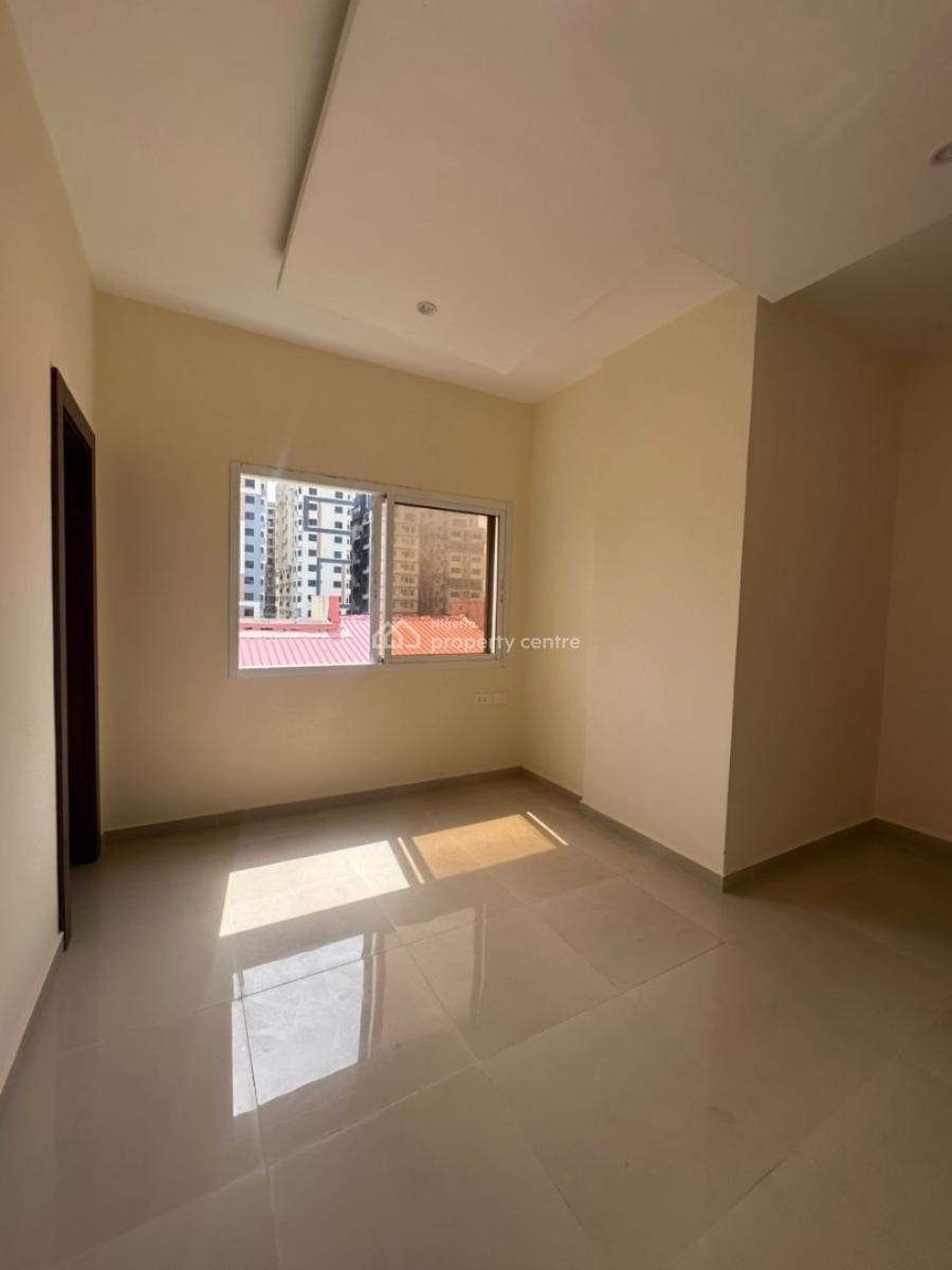 High End Luxury 2 Bed Apartment with a Elevator, Pool & Gym, Unique, Calm and Easily Accessible Area, Victoria Island (vi), Lagos, Block of Flats for Sale