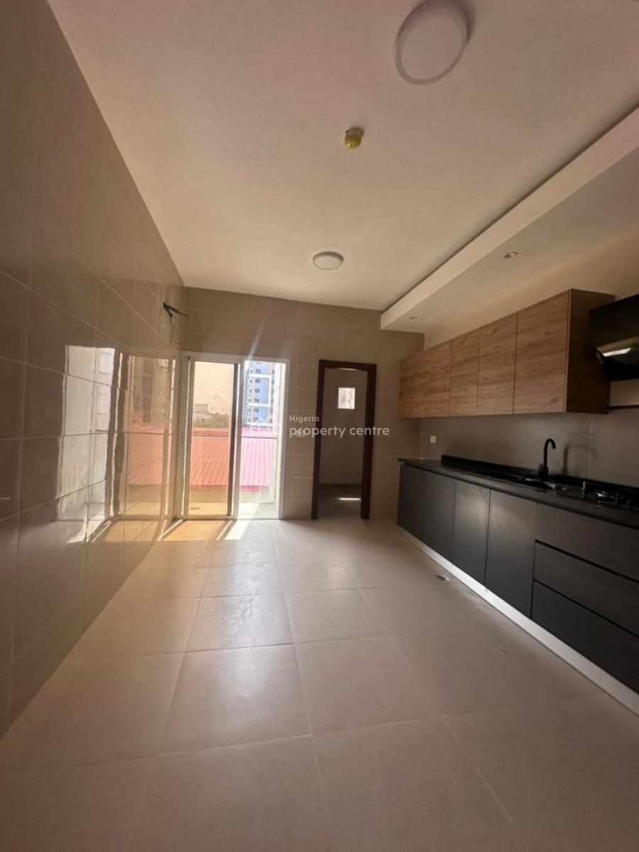 High End Luxury 2 Bed Apartment with a Elevator, Pool & Gym, Unique, Calm and Easily Accessible Area, Victoria Island (vi), Lagos, Block of Flats for Sale