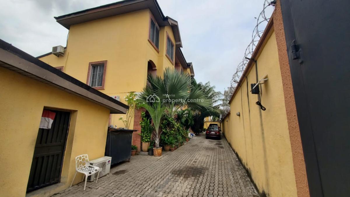 Standard : 4-bedroom Terrace Duplex in  Lekki Phase 0ne, Off Fola Osibo, Lekki Phase 1, Lekki, Lagos, House for Rent