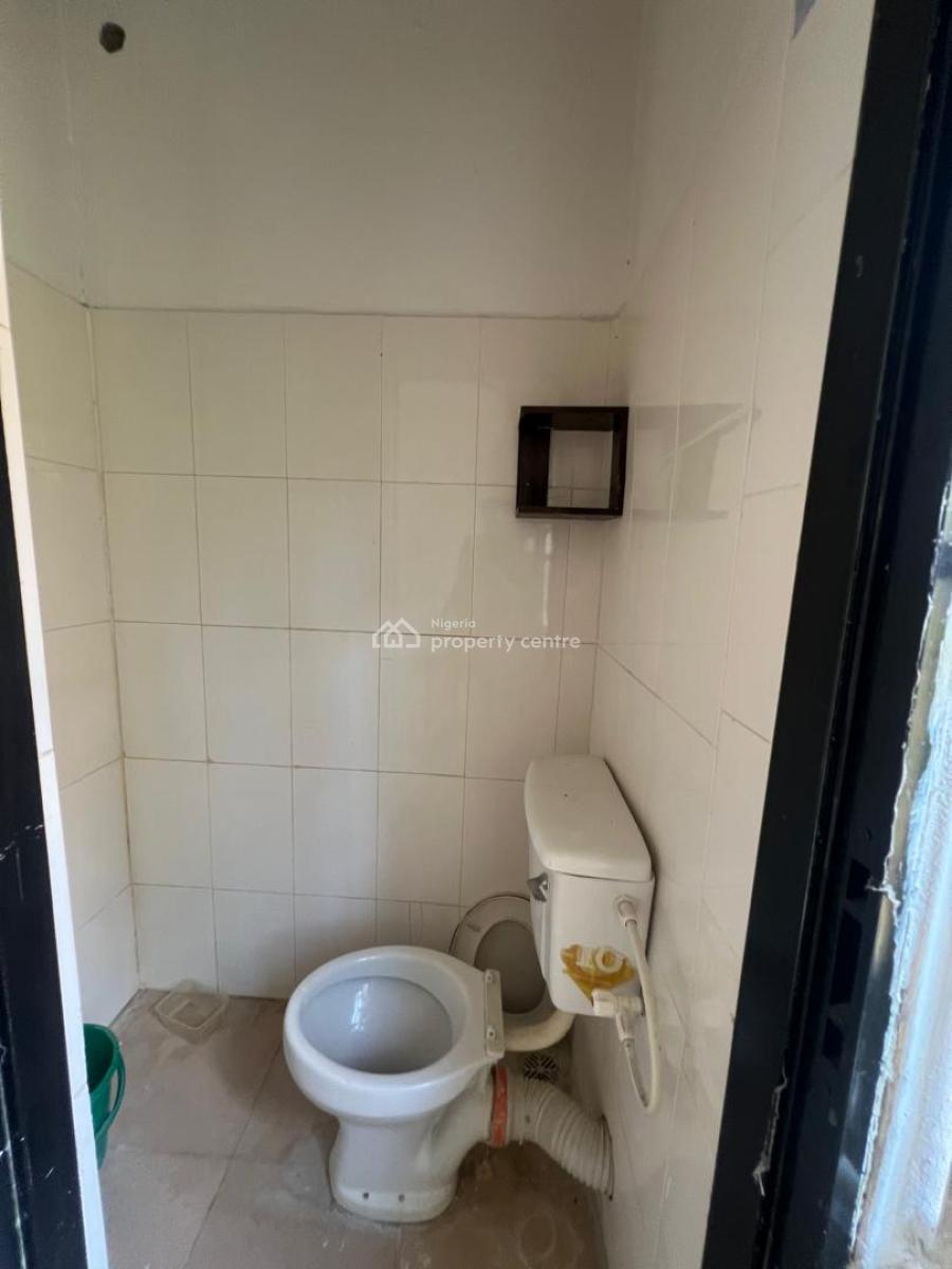 Beautiful Luxurious Juicy Selfcontain at Lekki Phase 1, Off Admiralty Way Lekki Phase 1, Lekki Phase 1, Lekki, Lagos, Self Contain (single Rooms) for Rent