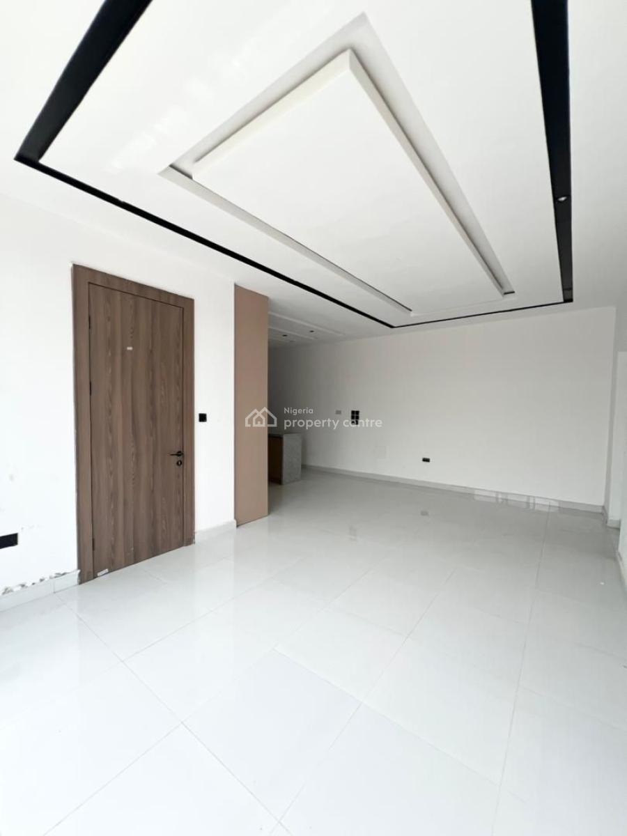 Well Built 2 Bedroom Apartment with Pool, Gym, Elevator., Lekki Phase 1, Lekki, Lagos, Flat / Apartment for Sale