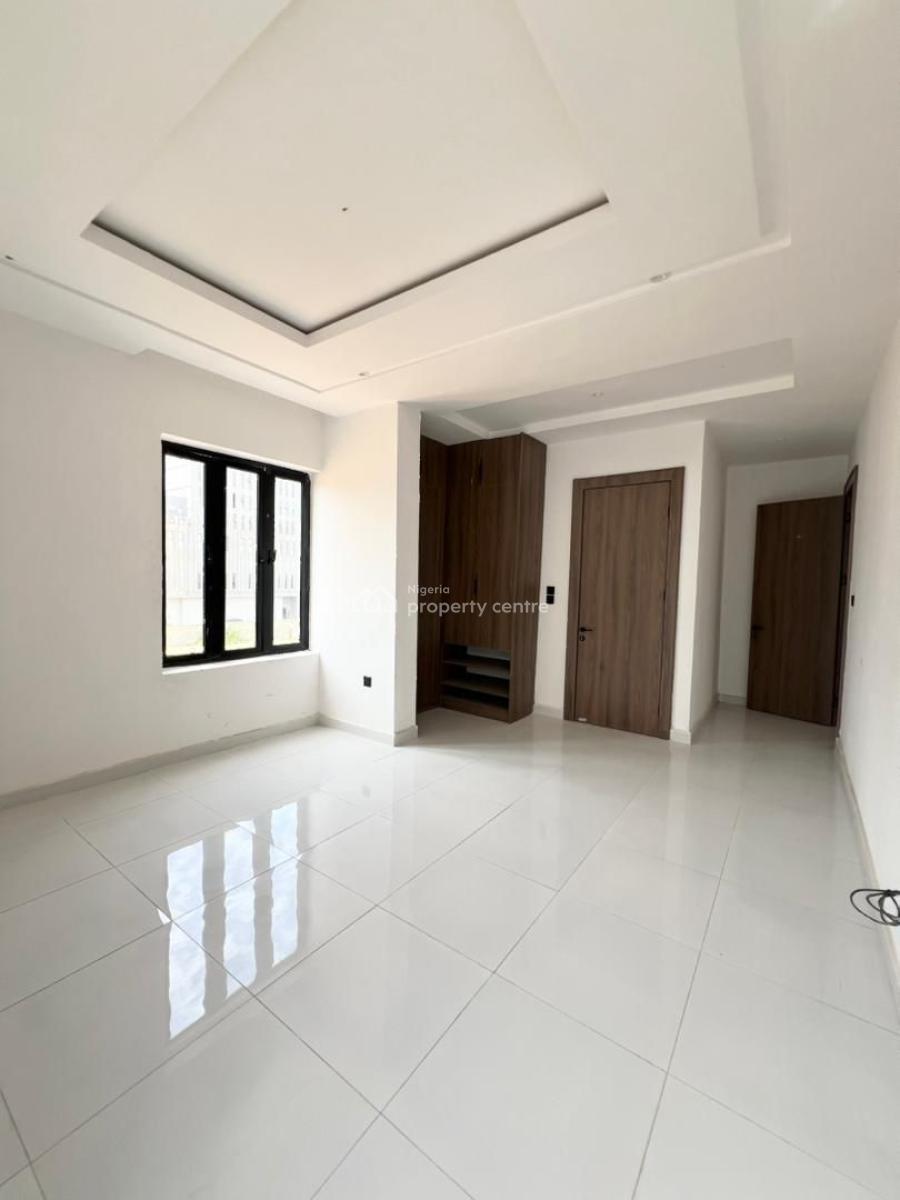 Well Built 2 Bedroom Apartment with Pool, Gym, Elevator., Lekki Phase 1, Lekki, Lagos, Flat / Apartment for Sale