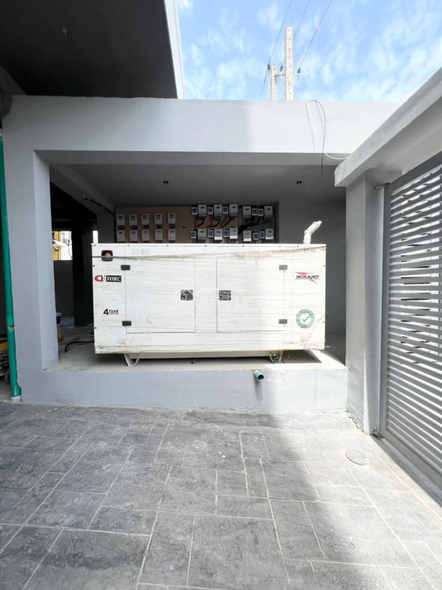 Well Built 2 Bedroom Apartment with Pool, Gym, Elevator., Lekki Phase 1, Lekki, Lagos, Flat / Apartment for Sale