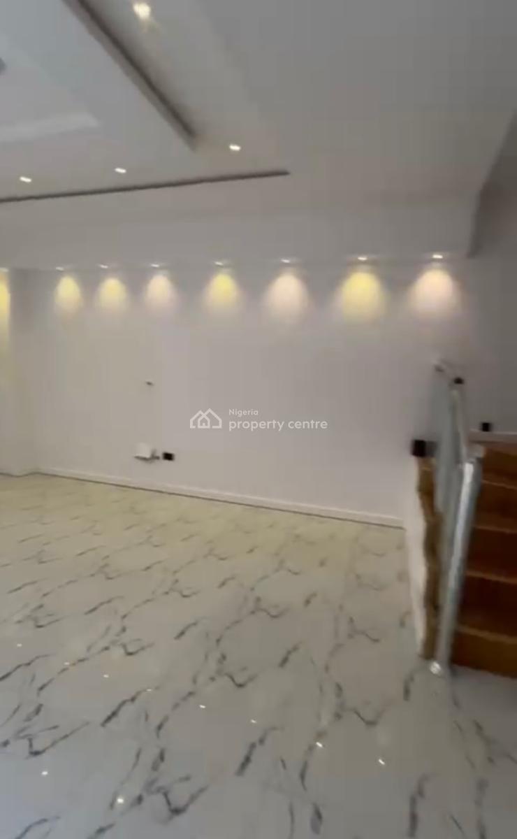 Luxury 4 Bedrooms, Chevron, Lekki, Lagos, Semi-detached Duplex for Sale