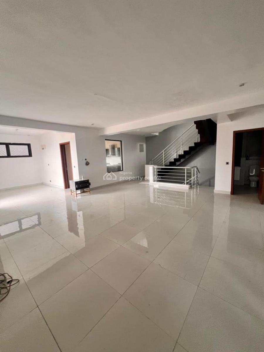 Spacious 4 Bedroom Terrace Duplex, Off Freedomway, Lekki, Lagos, Terraced Duplex for Rent