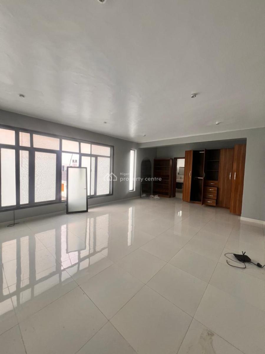 Spacious 4 Bedroom Terrace Duplex, Off Freedomway, Lekki, Lagos, Terraced Duplex for Rent