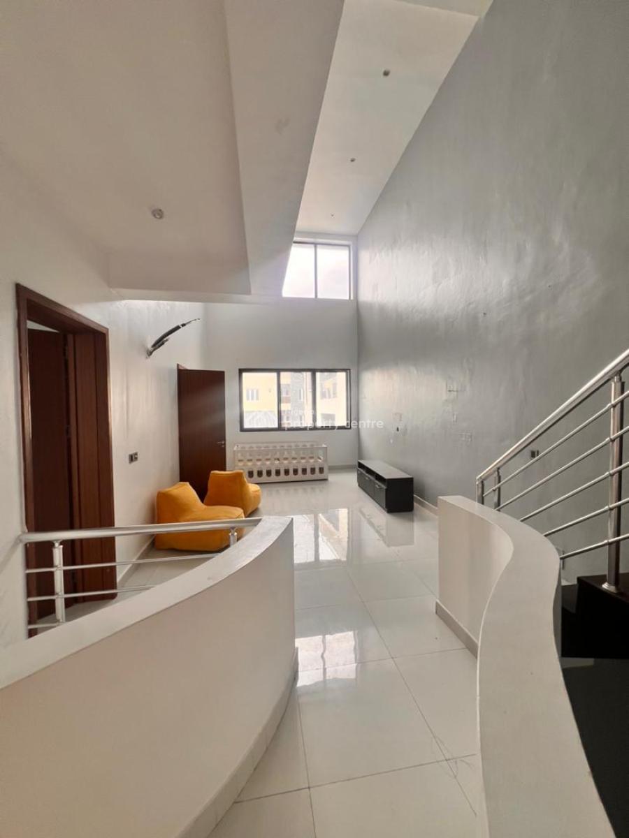 Spacious 4 Bedroom Terrace Duplex, Off Freedomway, Lekki, Lagos, Terraced Duplex for Rent