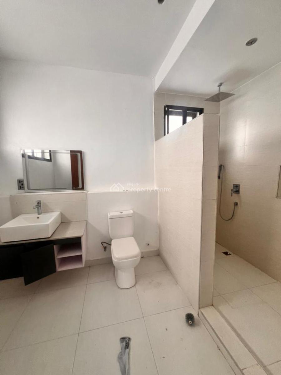 Spacious 4 Bedroom Terrace Duplex, Off Freedomway, Lekki, Lagos, Terraced Duplex for Rent