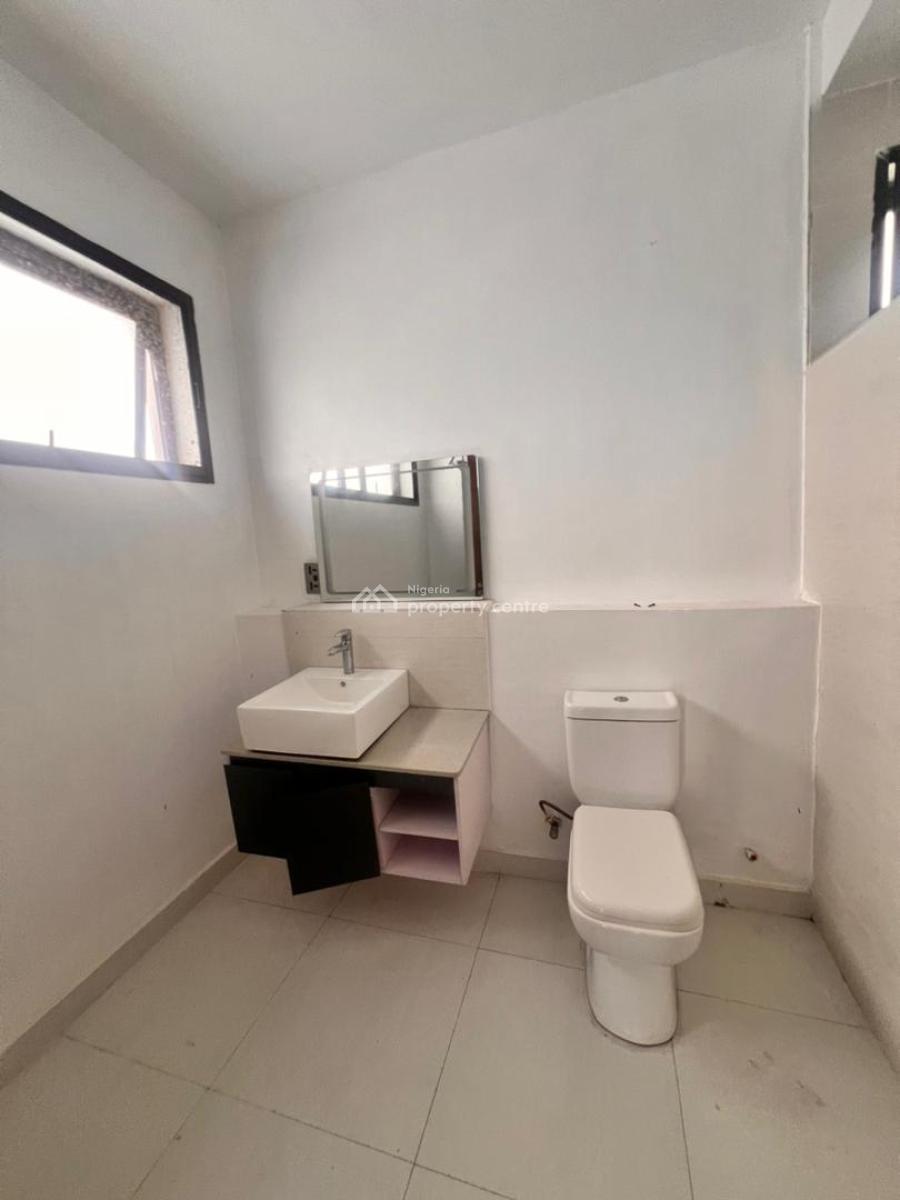 Spacious 4 Bedroom Terrace Duplex, Off Freedomway, Lekki, Lagos, Terraced Duplex for Rent