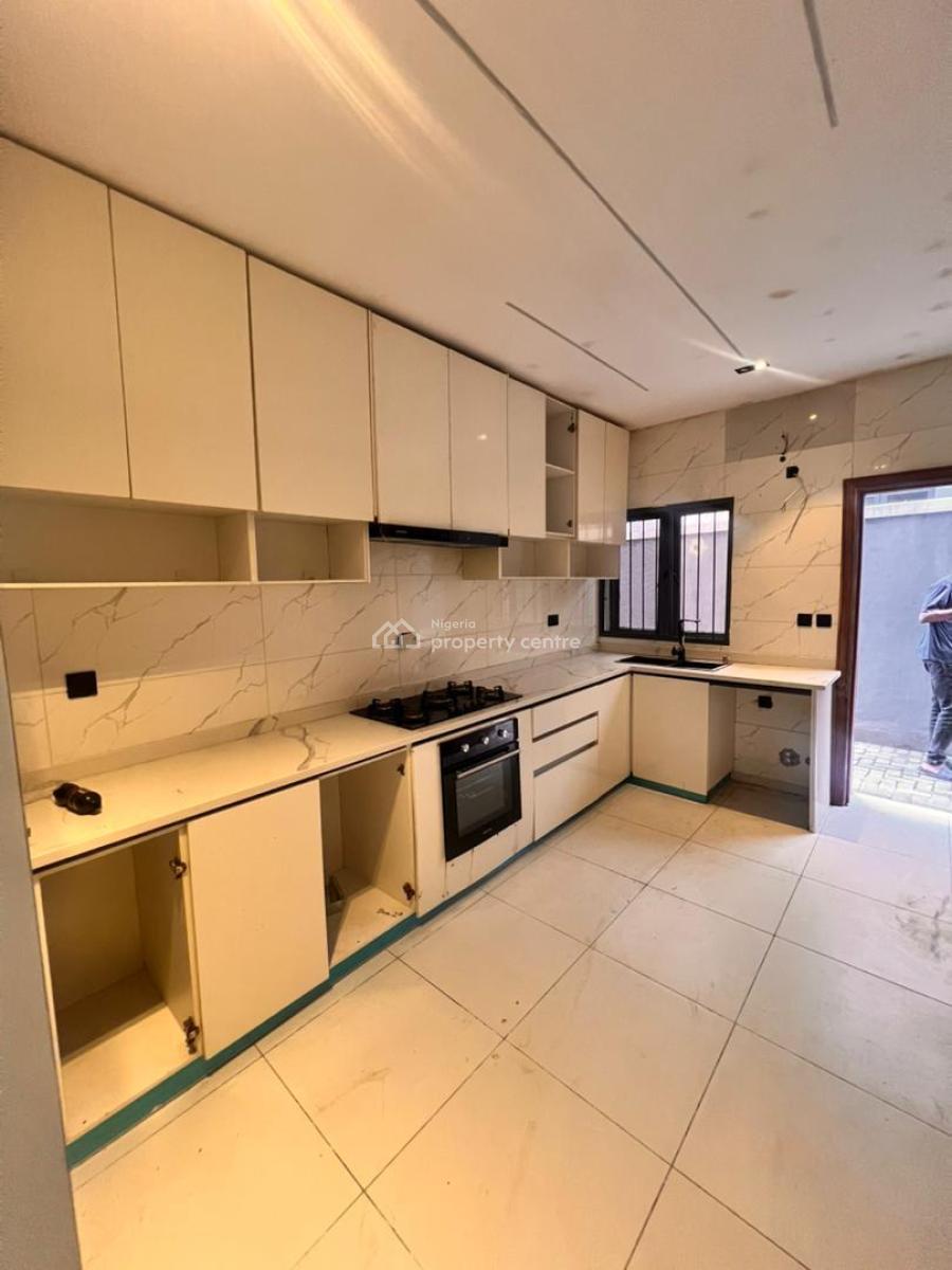 Spacious 4 Bedroom Terrace Duplex, Off Freedomway, Lekki, Lagos, Terraced Duplex for Rent