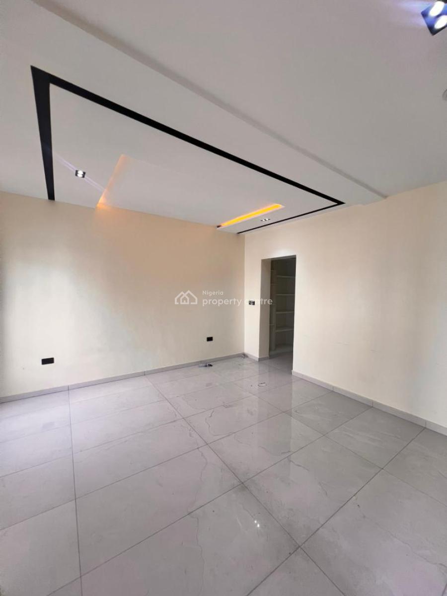 Spacious 4 Bedroom Terrace Duplex, Off Freedomway, Lekki, Lagos, Terraced Duplex for Rent