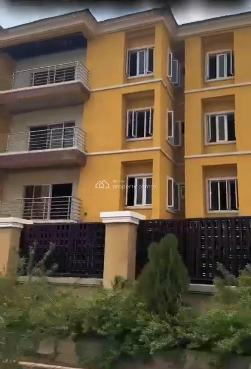 Fully Finished 3 Bedroom Flat, Guzape District, Abuja, Block of Flats for Sale
