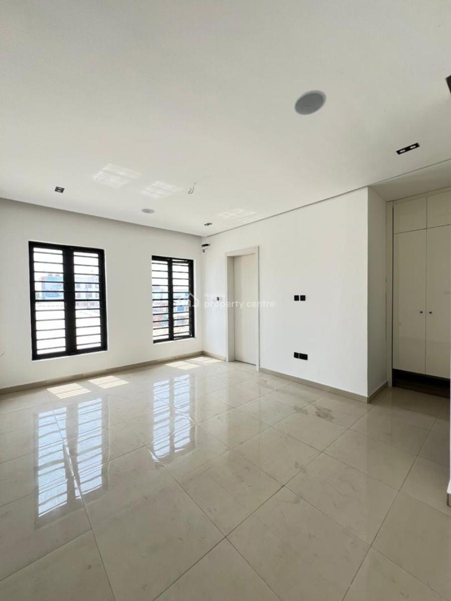 Elegantly Detailed 2bedroom Apartment with Swimming Pool, Lekki Phase 1, Lekki, Lagos, Flat / Apartment for Sale