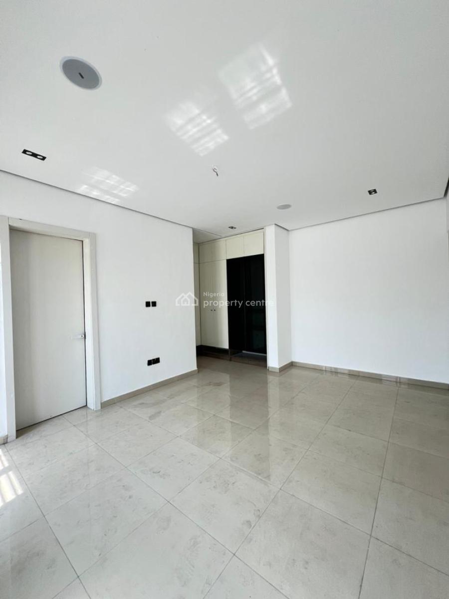 Elegantly Detailed 2bedroom Apartment with Swimming Pool, Lekki Phase 1, Lekki, Lagos, Flat / Apartment for Sale