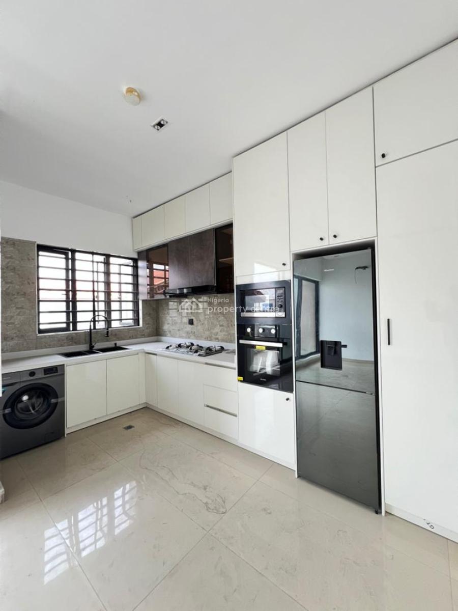 Elegantly Detailed 2bedroom Apartment with Swimming Pool, Lekki Phase 1, Lekki, Lagos, Flat / Apartment for Sale