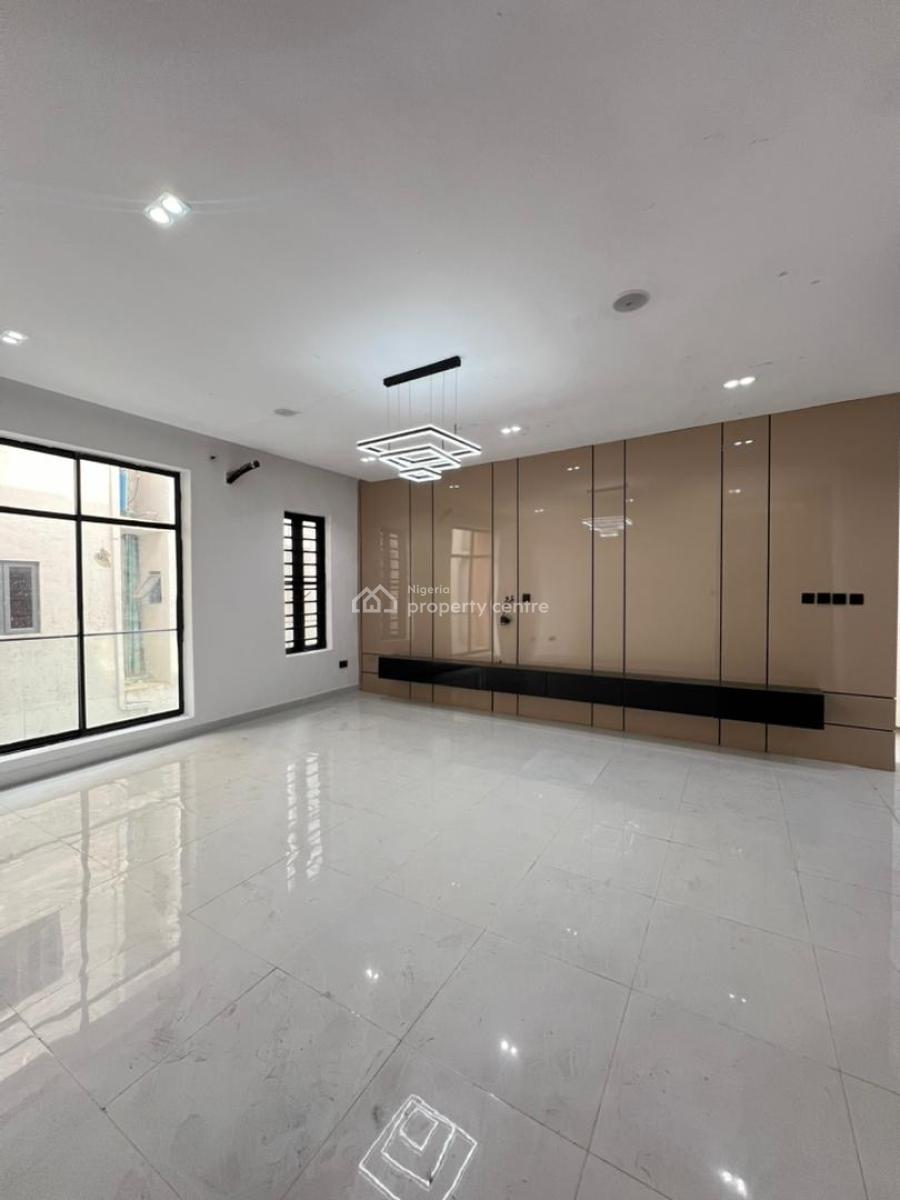 Decently Built 2 Bedroom Furnished Apartment, Ologolo, Lekki, Lagos, Flat / Apartment for Sale