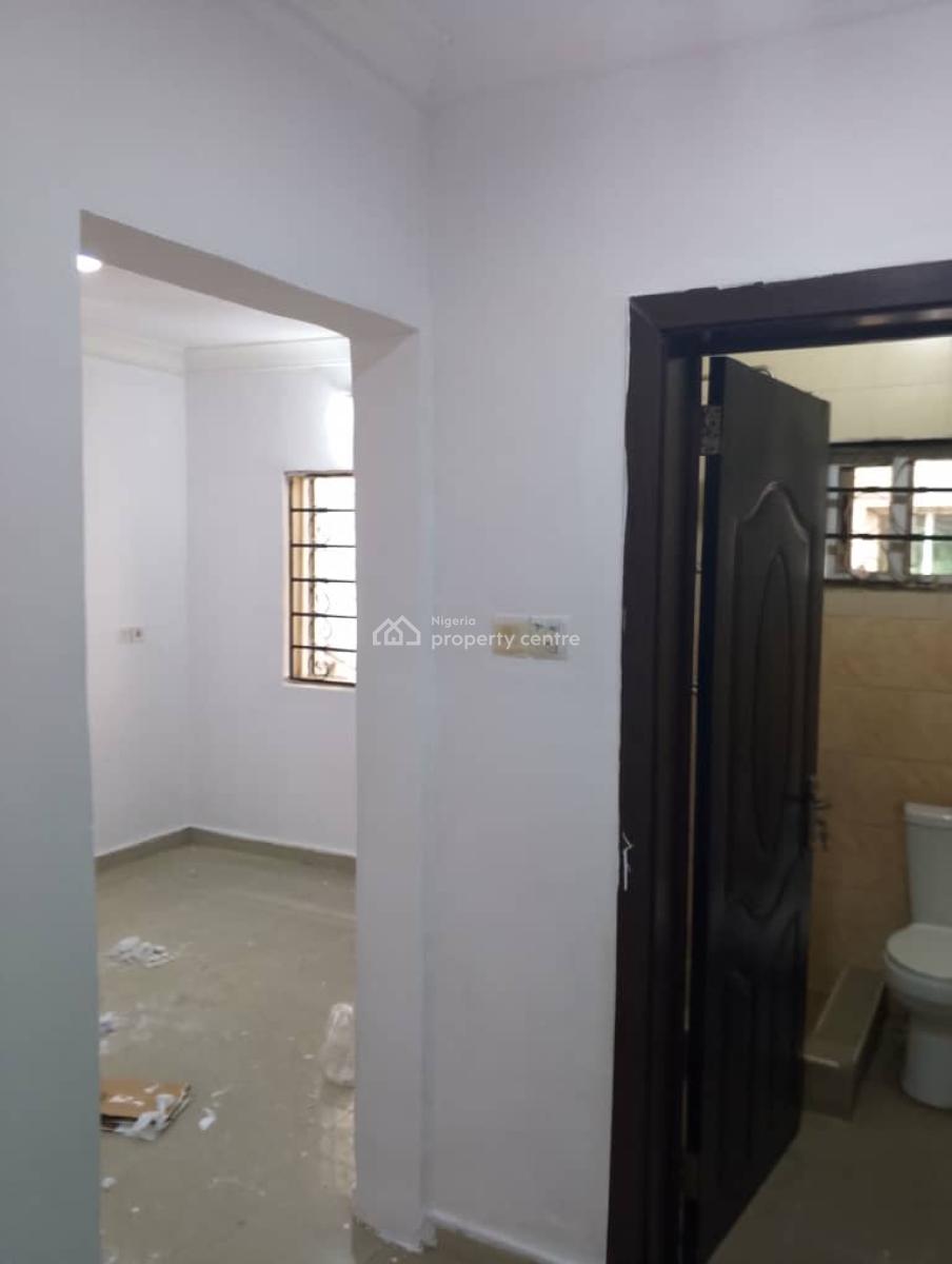 3 Bedroom Terraced Duplex, By Circle Mall(shoprite)lekki, Osapa, Lekki, Lagos, Terraced Duplex for Sale