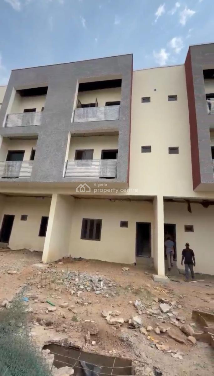4 Bedroom Terrace, Fha (f.h.a), Lugbe District, Abuja, Terraced Duplex for Sale