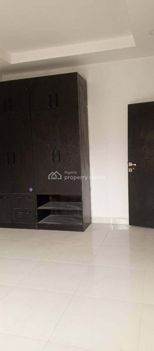 Room Self-contain Shared Kitchen in Osapa, Kazeem Eletu Street, Osapa, Lekki, Lagos, Self Contain (single Rooms) for Rent