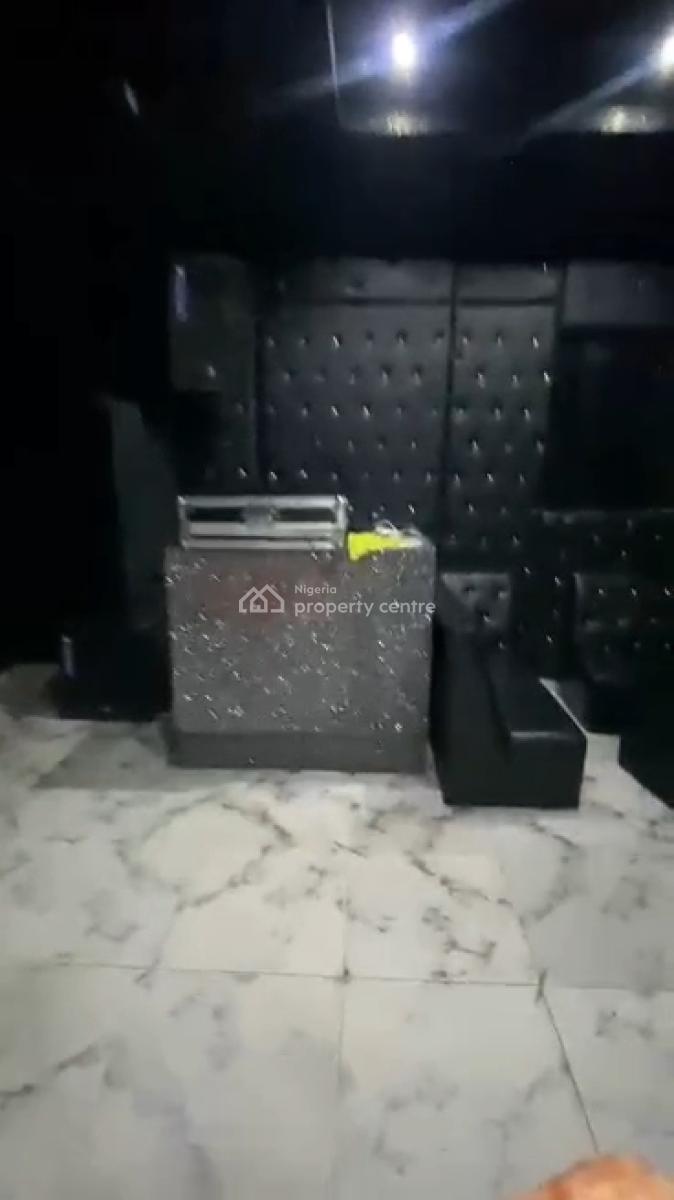 27 Rooms Functioning Hotel, Gbagada, Lagos, Hotel / Guest House for Sale