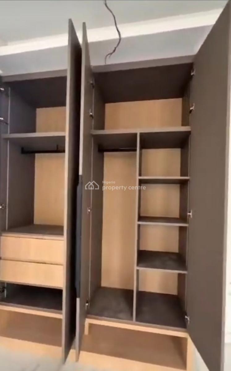 4-bedroom Condominium on 3 Floors Offers a Private Enclave of Luxury C, Old Ikoyi, Ikoyi, Lagos, Flat / Apartment for Sale