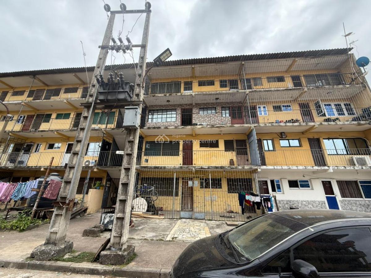 Well Furnished 2 Bedroom Flat. with Borehole. Prepaid Mertre., 401road D Close  Festac Town, Amuwo, Festac, Amuwo Odofin, Lagos, Flat / Apartment for Sale