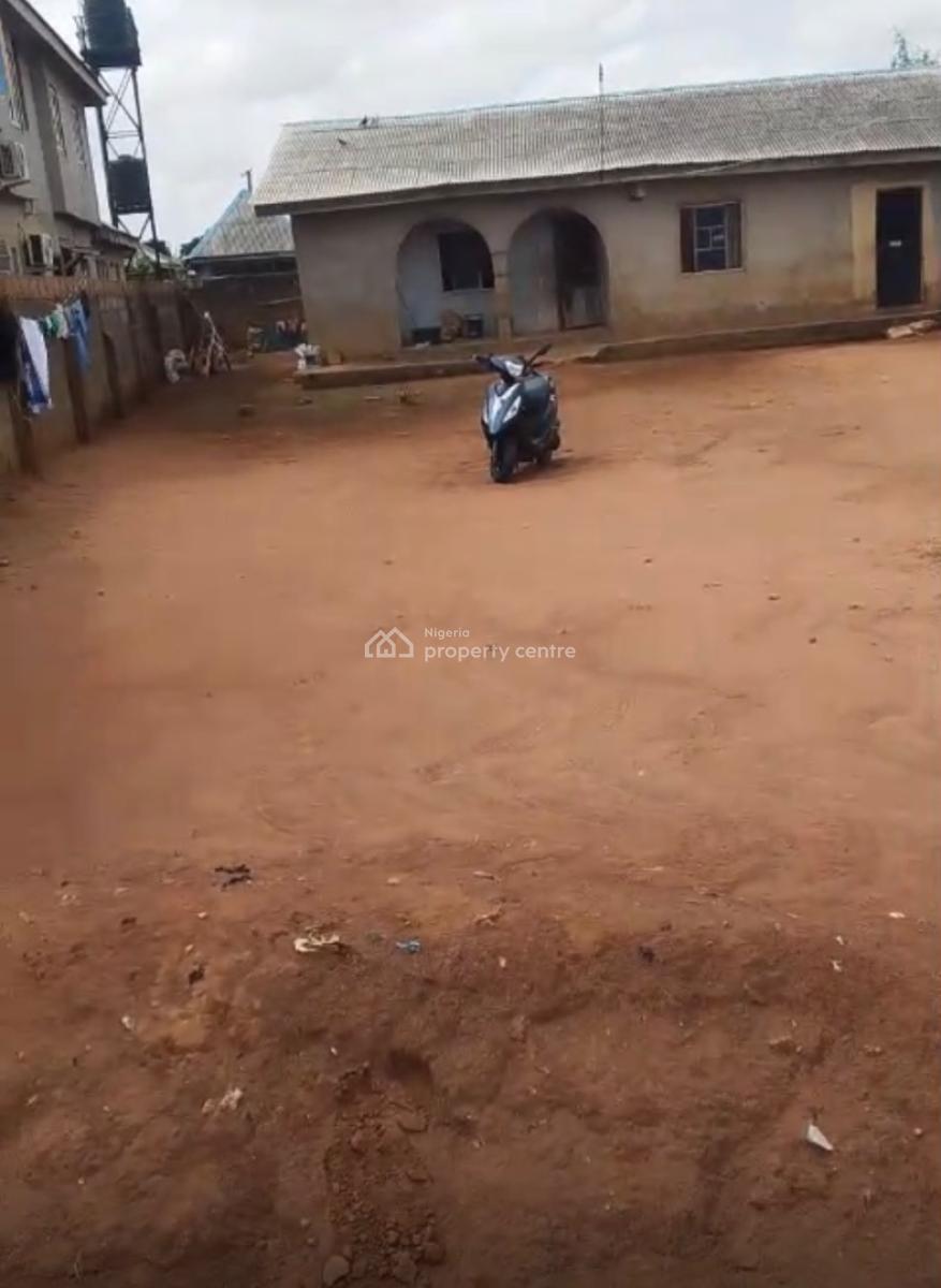 Dry Full Plot of Land with Demolishable Building, Ayobo, Ipaja, Lagos, Residential Land for Sale