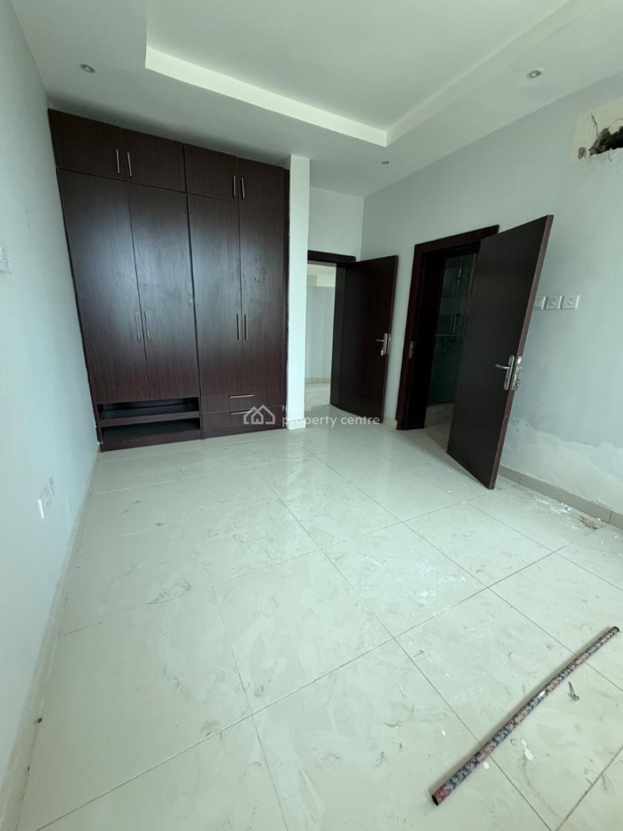 a Spacious 3bedroom Apartment, Sangotedo, Lekki Phase 2, Lekki, Lagos, Flat / Apartment for Sale