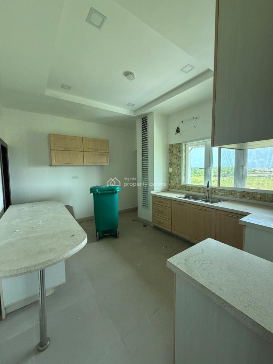 a Spacious 3bedroom Apartment, Sangotedo, Lekki Phase 2, Lekki, Lagos, Flat / Apartment for Sale
