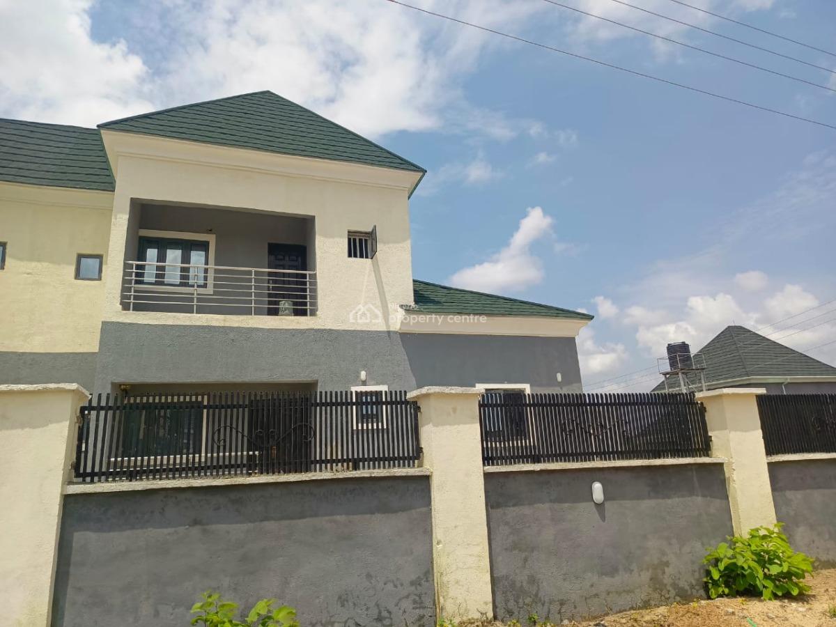 3 Bedrooms Semi-detached Duplex Penthouse with a Selfcontain Bq., Leisure, Phase 1 of Leisure Court 2 Sabon Lugbe,  Fct-abuja., Sabon Lugbe, Lugbe District, Abuja, Semi-detached Duplex for Sale