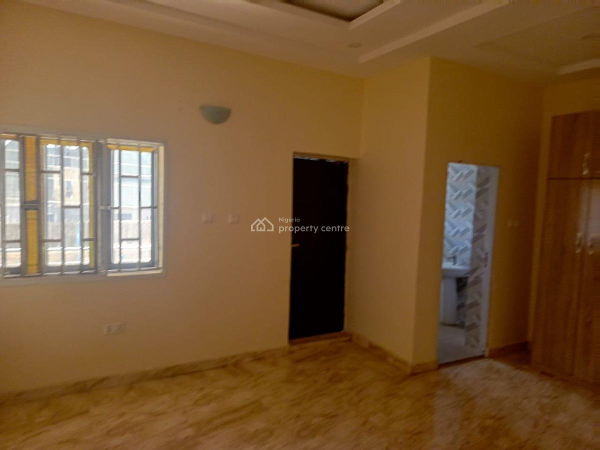 3 Bedrooms Semi-detached Duplex Penthouse with a Selfcontain Bq., Leisure, Phase 1 of Leisure Court 2 Sabon Lugbe,  Fct-abuja., Sabon Lugbe, Lugbe District, Abuja, Semi-detached Duplex for Sale