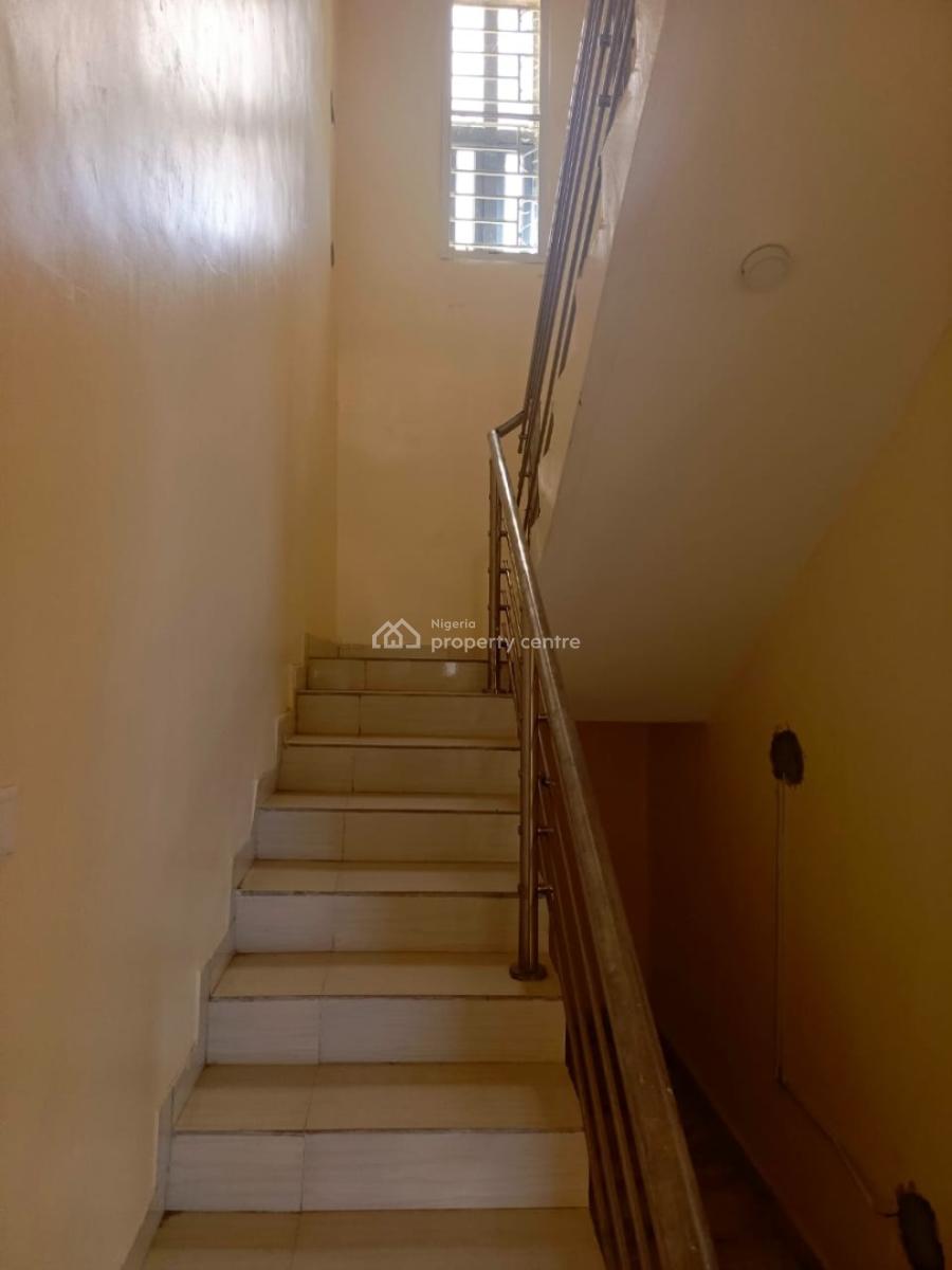 3 Bedrooms Semi-detached Duplex Penthouse with a Selfcontain Bq., Leisure, Phase 1 of Leisure Court 2 Sabon Lugbe,  Fct-abuja., Sabon Lugbe, Lugbe District, Abuja, Semi-detached Duplex for Sale
