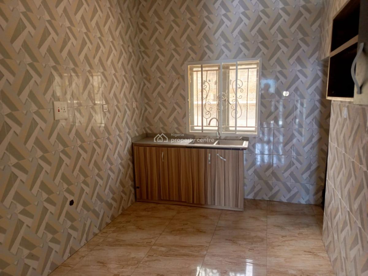 3 Bedrooms Semi-detached Duplex Penthouse with a Selfcontain Bq., Leisure, Phase 1 of Leisure Court 2 Sabon Lugbe,  Fct-abuja., Sabon Lugbe, Lugbe District, Abuja, Semi-detached Duplex for Sale