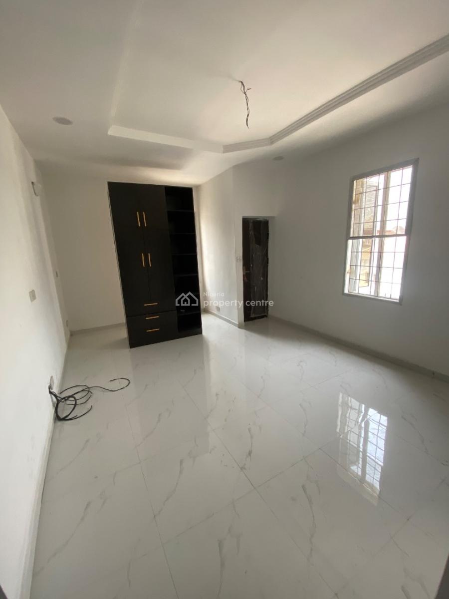 Magnificent Two Bedroom Apartment, in an Estate Close to Blenco Supermarket Sangotedo, Ajah, Lagos, Flat / Apartment for Rent