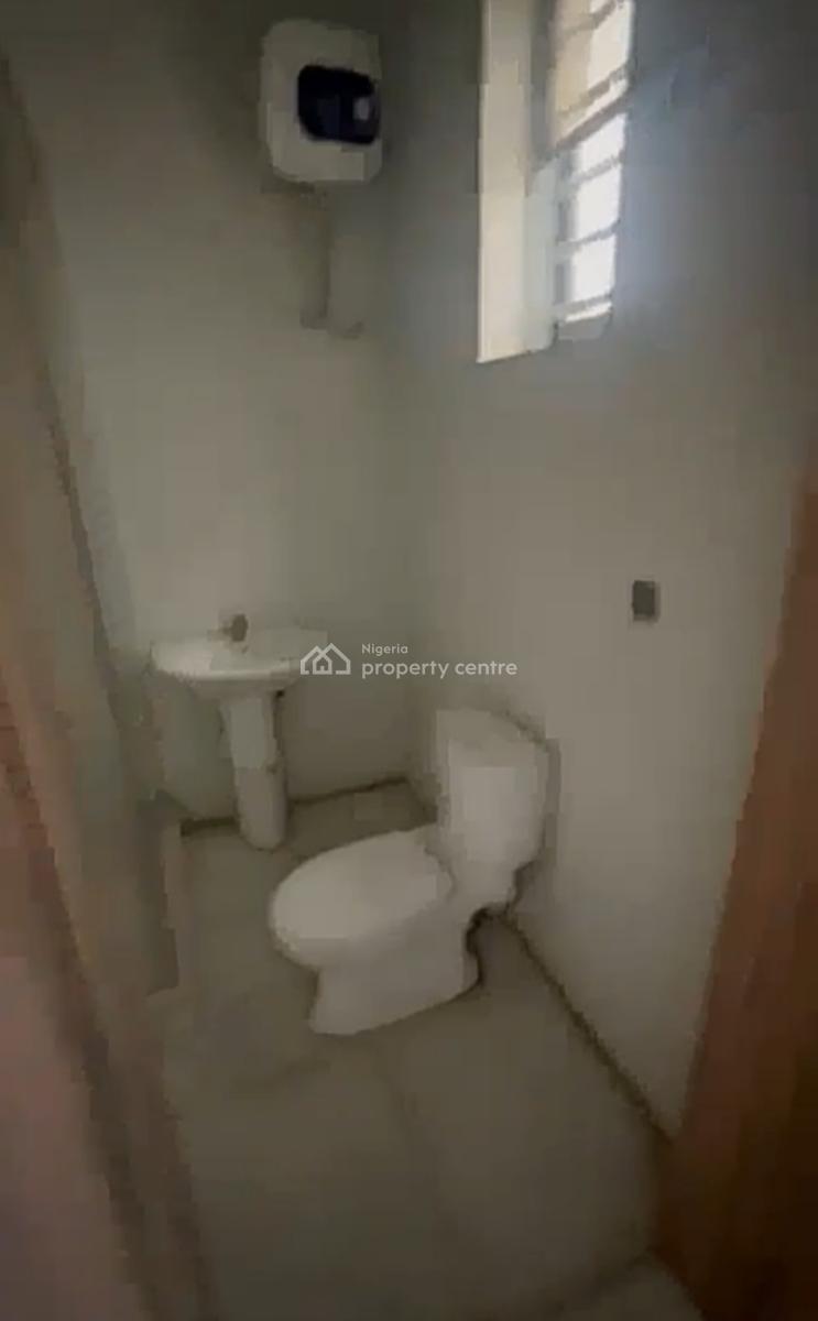 Semi Masters  Upstairs Bedroom Inside a Shared Duplex { Video}, Emcel Garden Estate Orchid Road, Lekki, Lagos, Self Contain (single Rooms) for Rent