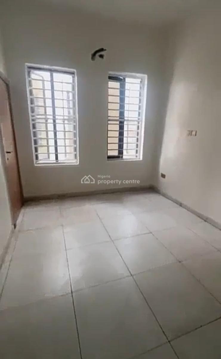 Semi Masters  Upstairs Bedroom Inside a Shared Duplex { Video}, Emcel Garden Estate Orchid Road, Lekki, Lagos, Self Contain (single Rooms) for Rent