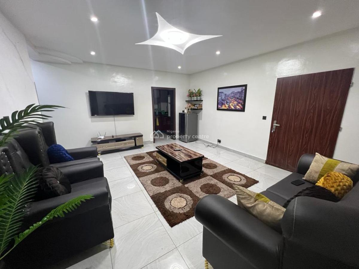 Fully Furnished 1 Bedrooom, Freedom Way, Lekki Phase 1, Lekki, Lagos, Mini Flat (room and Parlour) for Rent