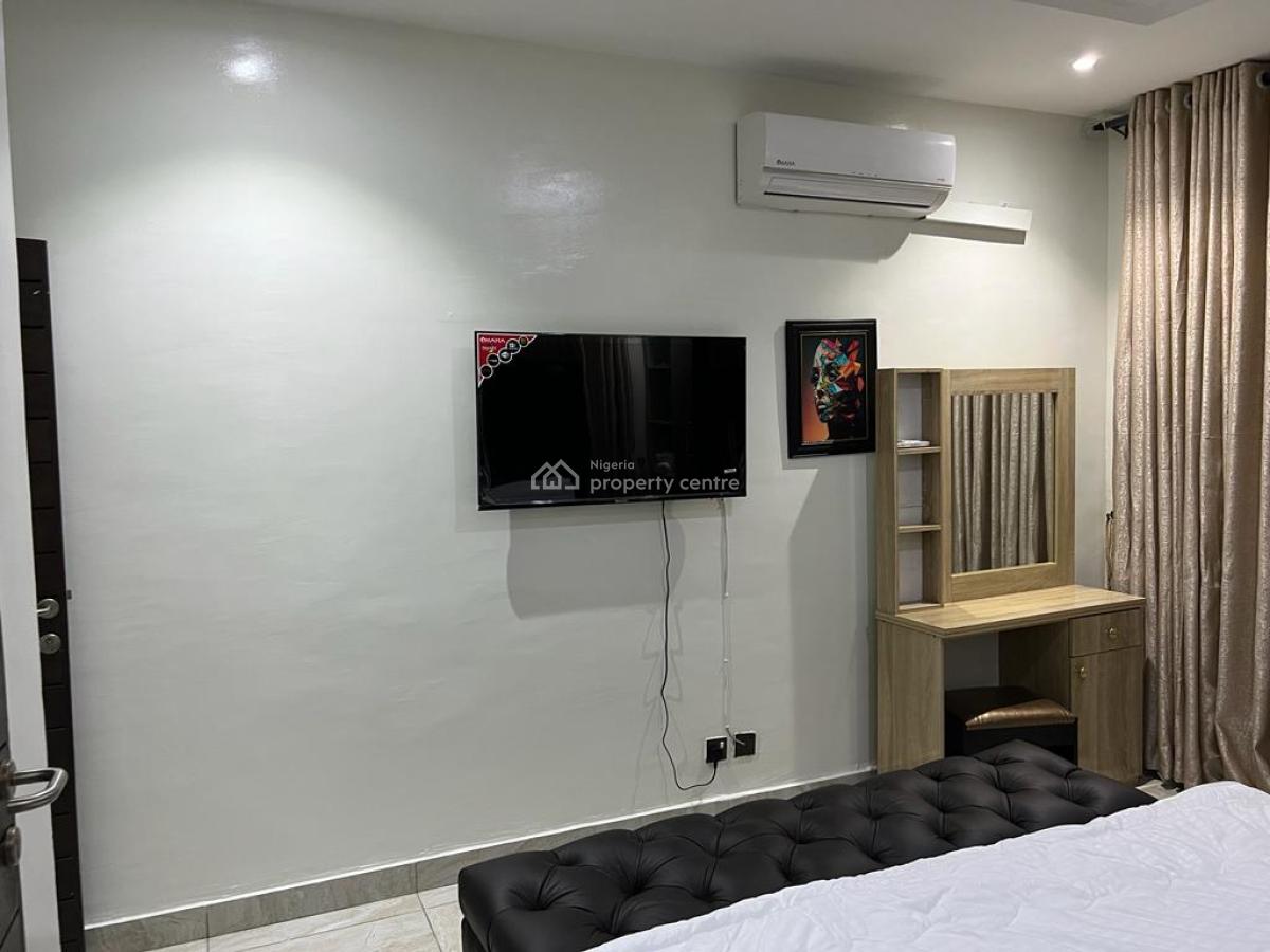 Fully Furnished 1 Bedrooom, Freedom Way, Lekki Phase 1, Lekki, Lagos, Mini Flat (room and Parlour) for Rent