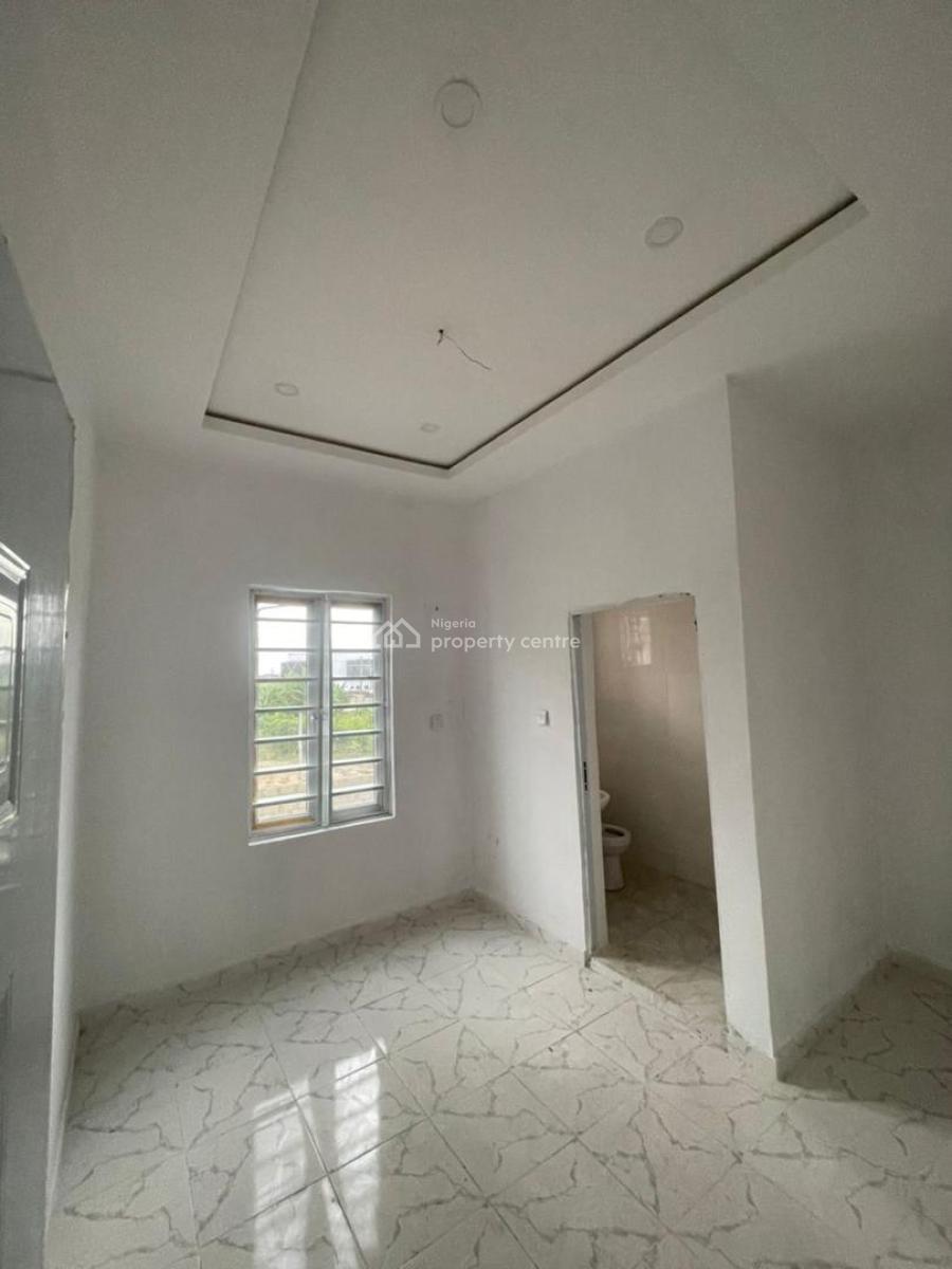 Newly Built 2 Bedroom Upstairs Apartment, United Estate, Sangotedo, Ajah, Lagos, Flat / Apartment for Rent
