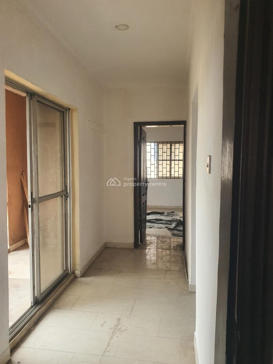 Well Renovated and Spacious 3 Bedroom Flat in Fenced and Paved Compoun, Badore Road, Badore, Ajah, Lagos, Flat / Apartment for Rent