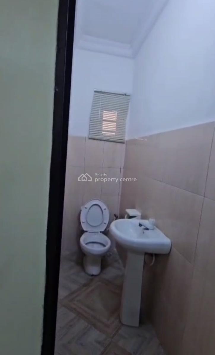 Decent Spacious Service Three Bedroom Apartment, Obele Estate Off Ogunlana Drive Junction, Surulere, Lagos, Flat / Apartment for Sale