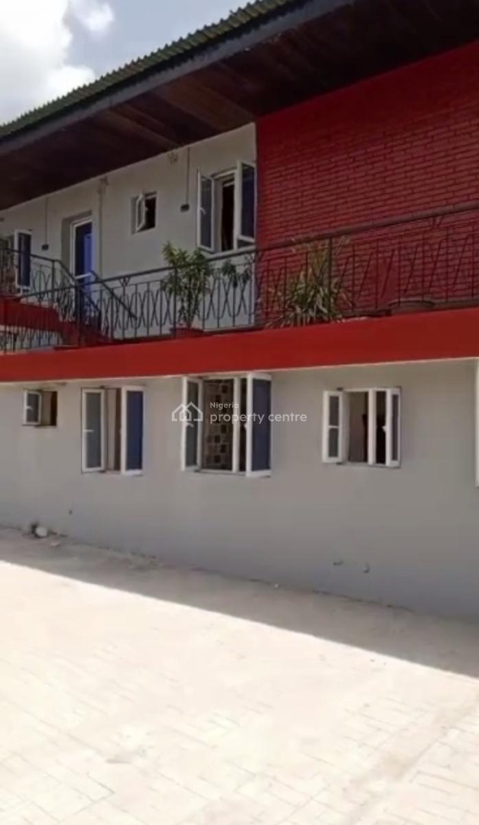 Service Spacious Three Bedroom Apartment, Gra, Gbagada Phase 1, Gbagada, Lagos, Flat / Apartment for Rent